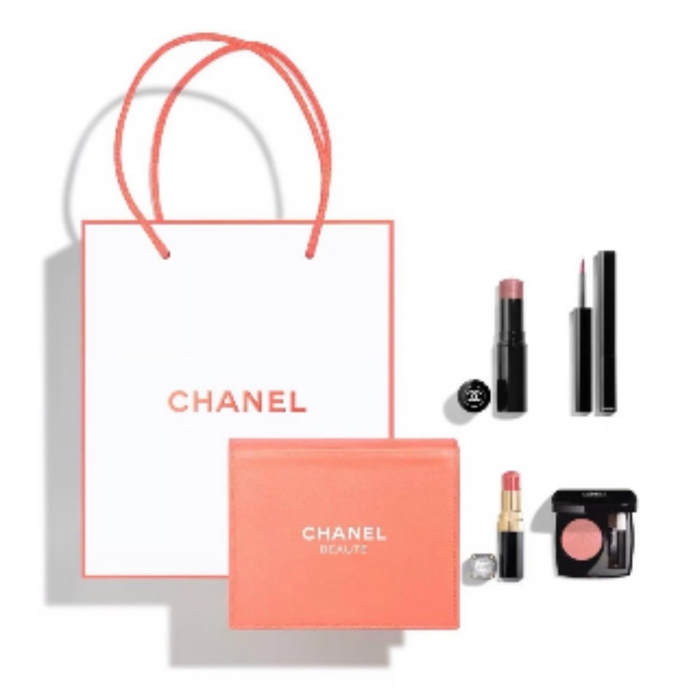 🌟SOLD OUT SET 🌟🧡CHANEL limited edition The Takeaway Set